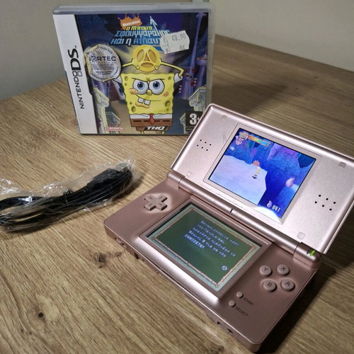 Nintendo DS Lite Metallic Rose used with SpongeBob game and charger