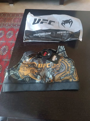 UFC Venum Valentina Shevchenco Sports Bra καινούργιο, μαύρο και πράσινο