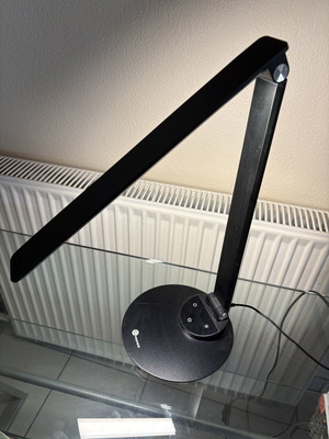 TaoTronics TT-DL19 desk lamp like new, 5 color modes, USB port