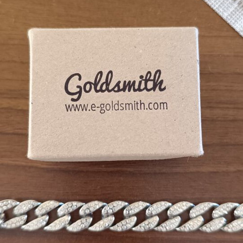 Chain set with strass, like new, silver color