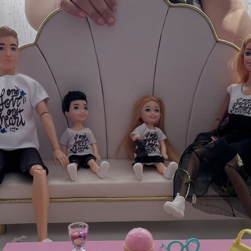 Barbie doll family set of 4, 30cm tall