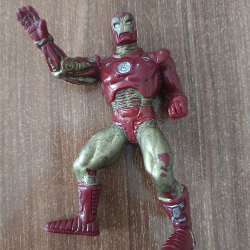 Iron Man Marvel Yolanda figure used, height 11cm