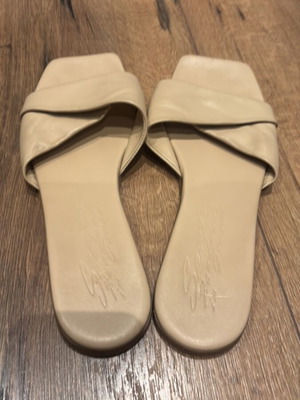Sante beige sandals size 40