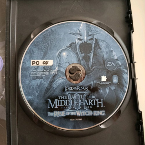 Lord of the Rings PC games like new, 2 pieces
