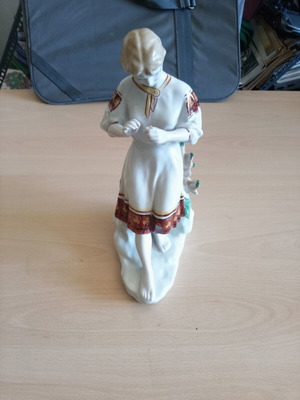 Porcelain statue 30 cm, Ukrainian scene