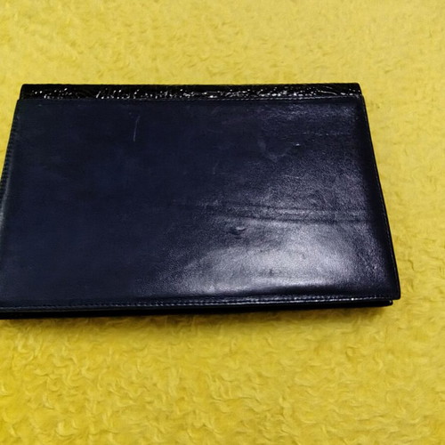 Vintage shoulder handbag in black and dark blue like new
