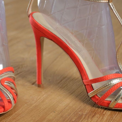 Primadonna Collection red and gold pumps new, size 37