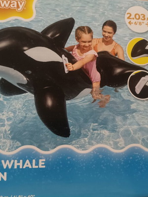 Bestway inflatable whale like new, 2.03m x 1.02m