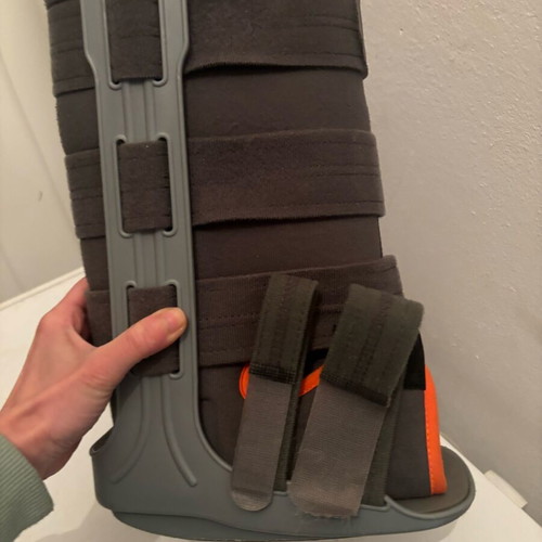 Orthopedic boot child used for shoe size 34-36