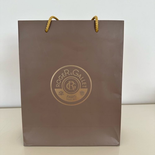 Roger & Gallet bag new 30 x 24 cm
