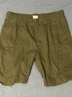 H&M Cargo shorts, size M