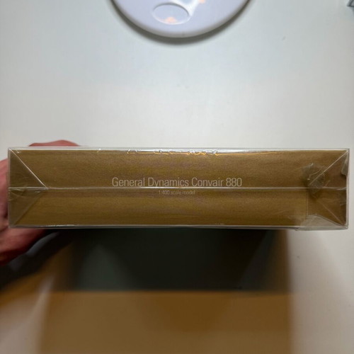 General Dynamics Convair 880 1:400 model Cathay Pacific brand new