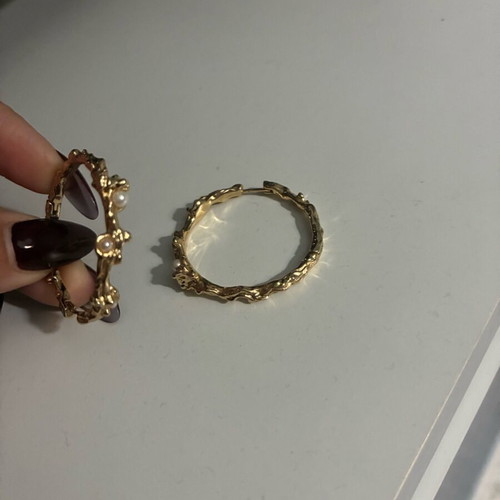 Steel hoop earrings with pearls and beautiful design new