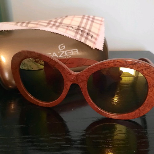 Women's sunglasses brown color new