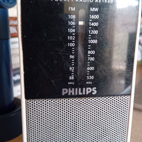 Vintage Phillips Pocket Radio AE1530 used with detachable antenna and headphone jack