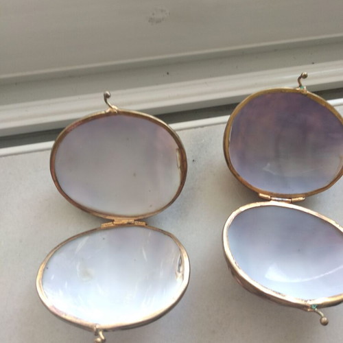 Antique shell wallets like new with brass closure