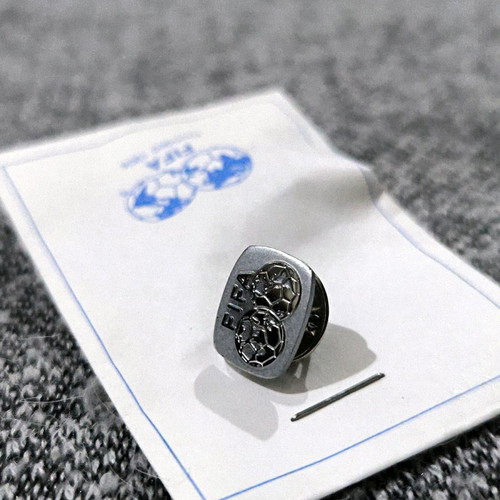 Fifa pin new, authentic