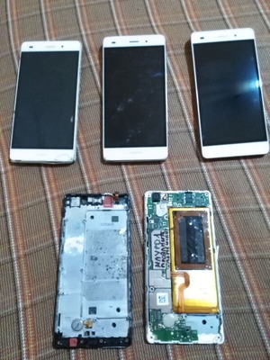Huawei P8 Lite ALE-L21 phones used, non-functional for spare parts pack of 5