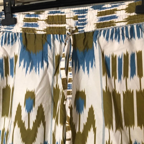Milla crop cotton pants size L used, white and blue