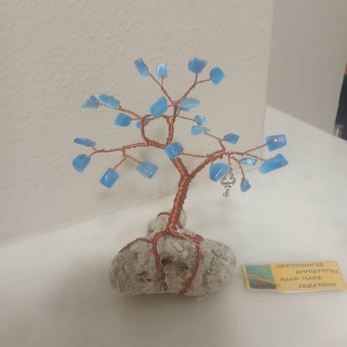 Decorative tree made of copper and semi-precious stones, handmade, new