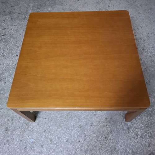 Coffee table used 80x80 cm height 38 cm