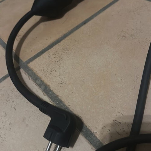 Volvo EV Charger charging cord like new for C40 S60 S90 XC60 XC90
