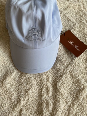 Loro Piana hat like new, turquoise, one size