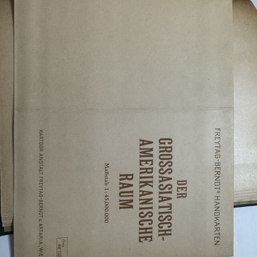 World Geographic Atlas Prorias 1936 like new, collectible edition