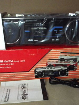 Ραδιοκασετόφωνο International Boombox καινούργιο, δεκαετίας 1980