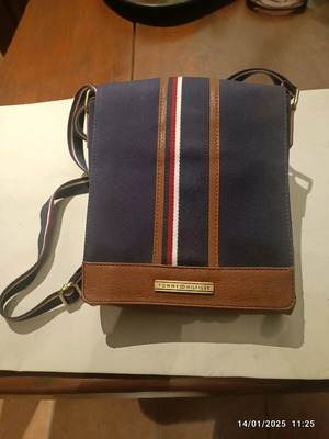 Τσαντάκι αντρικό Tommy Hilfiger