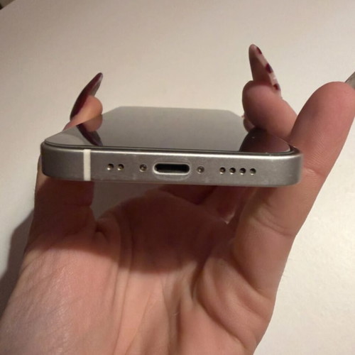 iPhone 12 mini used, white, 128GB with two cases and new screen protector