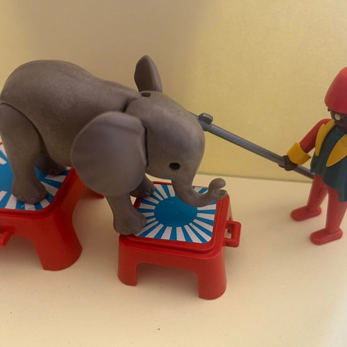 Playmobil Circus set 3519 with figure and elephant