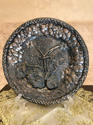 Διακοσμητική πιατέλα Vernisi καινούργια με δώρο βάση