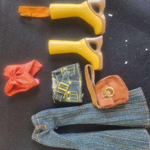 Bratz dolls lot of 5 original MGA Entertainment, like new