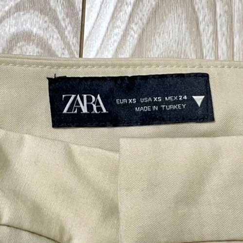 Zara set pants XS and vest Small like new, beige