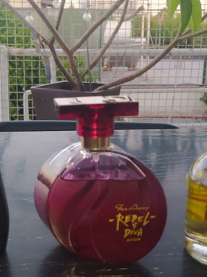 Avon Passion Dance Dark, Far Away Rebel & Diva and Caramapple perfumes used