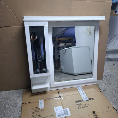 Bathroom mirror used