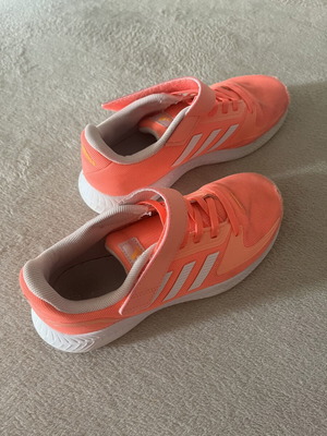 Adidas παιδικά αθλητικά παπούτσια μεταχειρισμένα, μέγεθος 33,5, πορτοκαλί