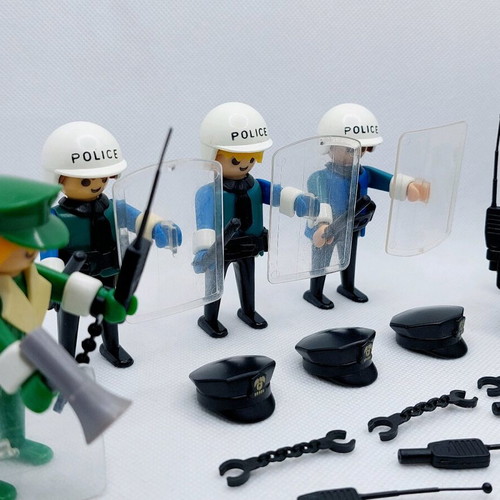 Lyra Geobra vintage klicky '70s '80s police figures set used