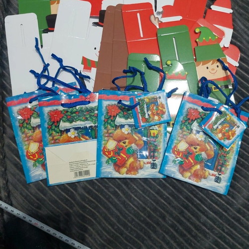 Christmas packaging set like new