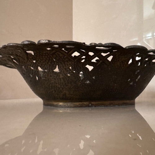 Metal bowl ornate lace-like like new
