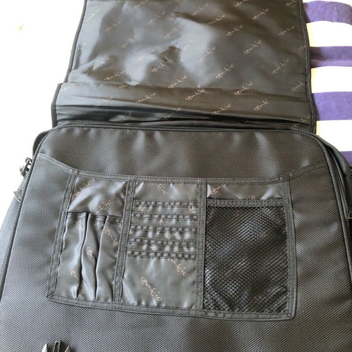Bag black new with 4 inner pockets for travel and office use