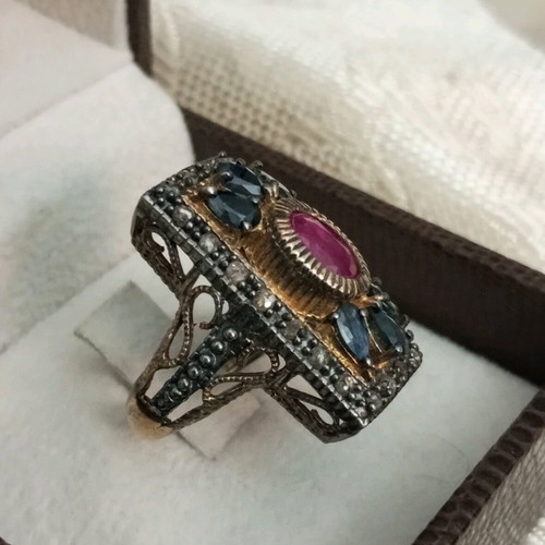 Silver gold 9k 925 ring with blue sapphires and ruby used