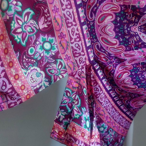 Khan silk tunic shirt like new, boho paisley floral multicolor