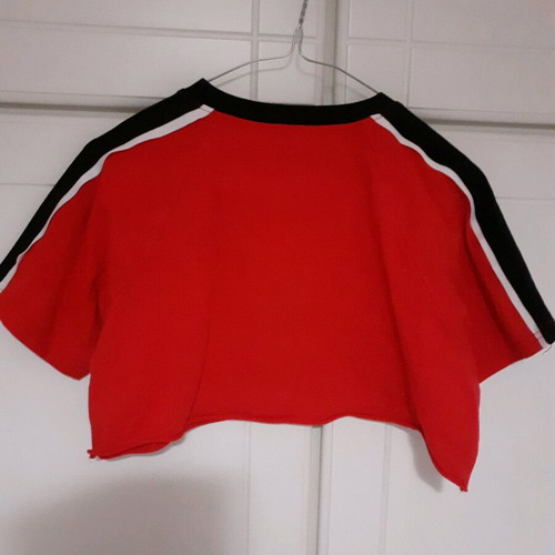 T-shirt short red with white letters like new