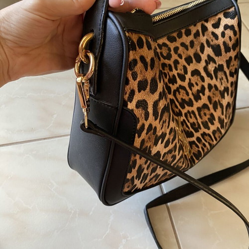 Leopard shoulder bag like new, medium size, black and brown