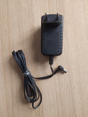 Sagem AC/DC адаптер 12v като нов, модел KSAFD1200150W1EU
