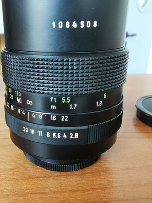 Pentacon 135 mm F2.8 MC lens M42 like new