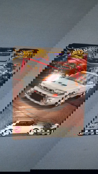 HOT WHEELS BOULEVARD MAZDA 323 GTR