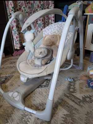 Ingenuity Electric Baby Relax Swing ConvertMe Swing-2-Seat used with Music